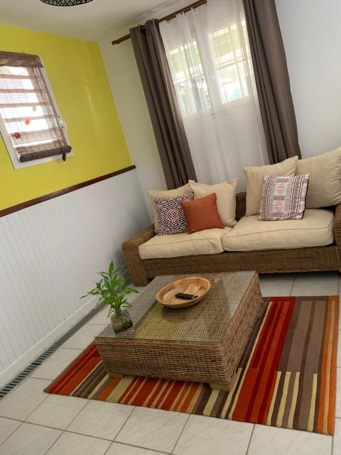 Charmant logement avec spa/petit-déjeuner inclus. Pointe-Noire Extérieur photo