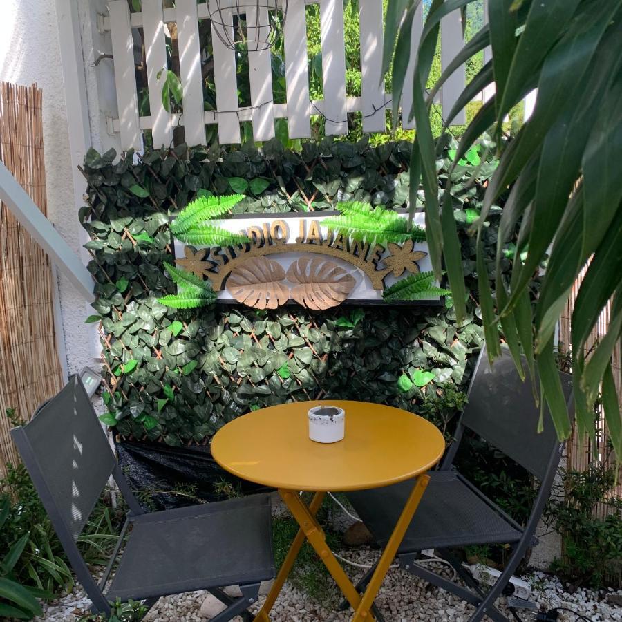 Charmant logement avec spa/petit-déjeuner inclus. Pointe-Noire Extérieur photo
